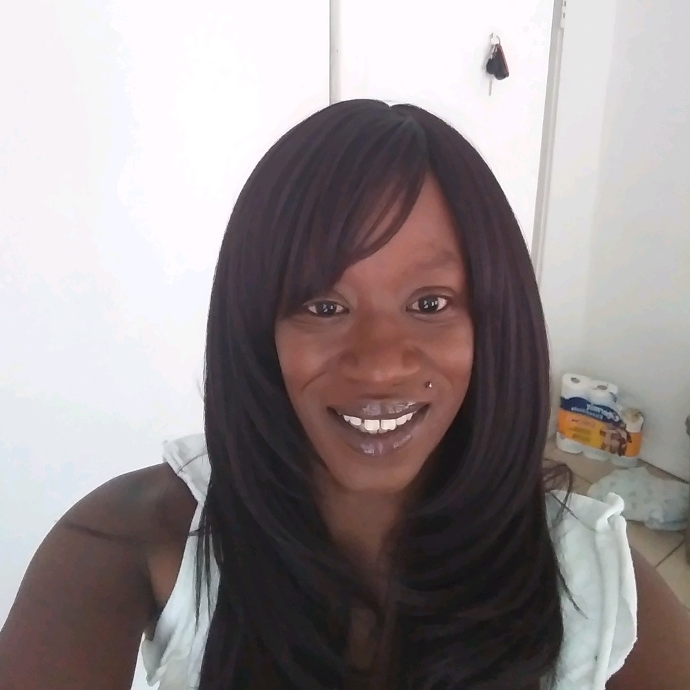 Meet your Posher, Tiffany